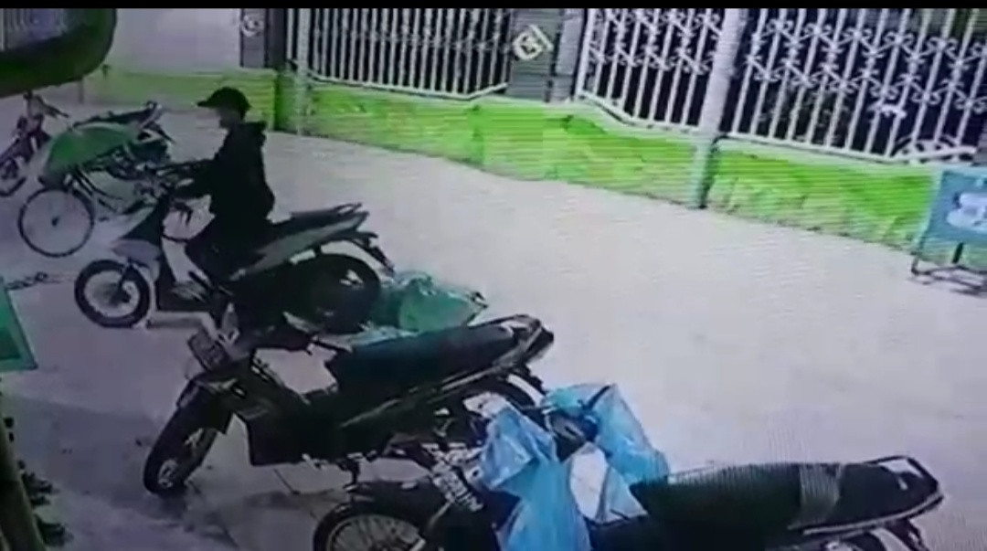 Dua Unit Sepeda Motor Milik Jamaah Masjid Al-Ikhlas Raib dibawa Pencuri