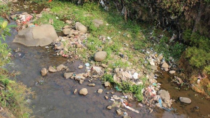 Sungai Ciesek Bogor Dicemari Sampah, Kondisinya Memprihatinkan
